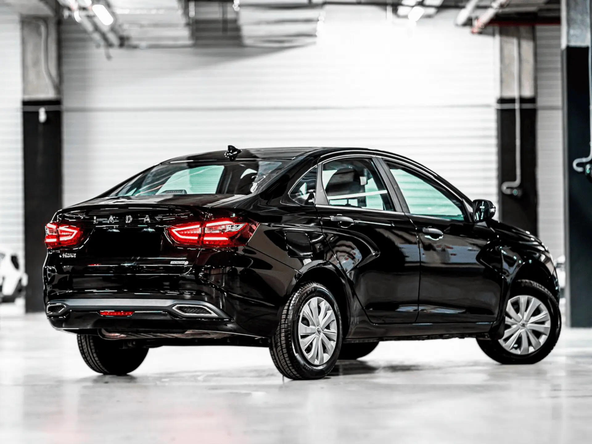 Lada Vesta Седан - фото №4